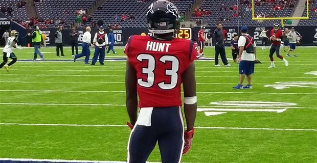 Texans Use New Uni Combo for Battle Red Day