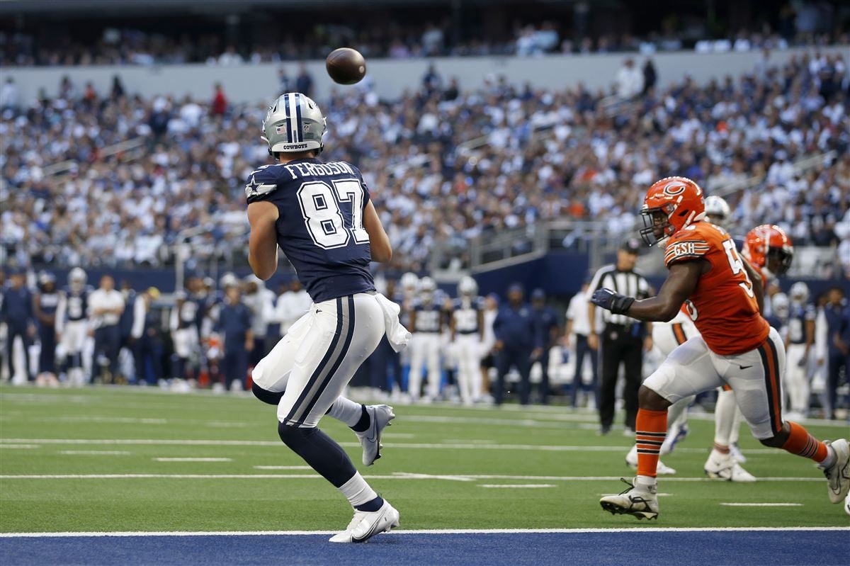 Dallas Cowboys tight end Jake Ferguson (87) runs against the New