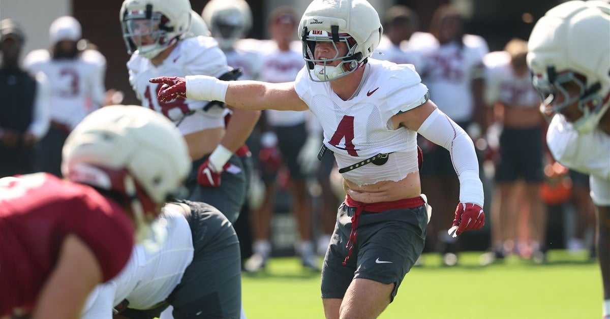 Kane Wommack names sophomore linebacker as starter, details other position groups
