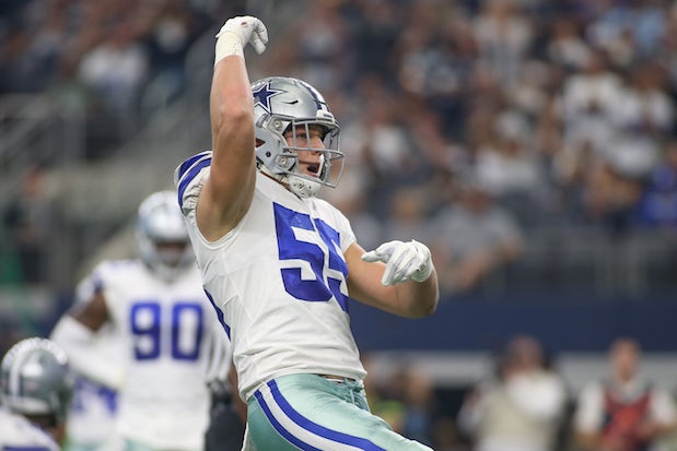 Leighton Vander Esch reacts to winning the Bob Lilly award