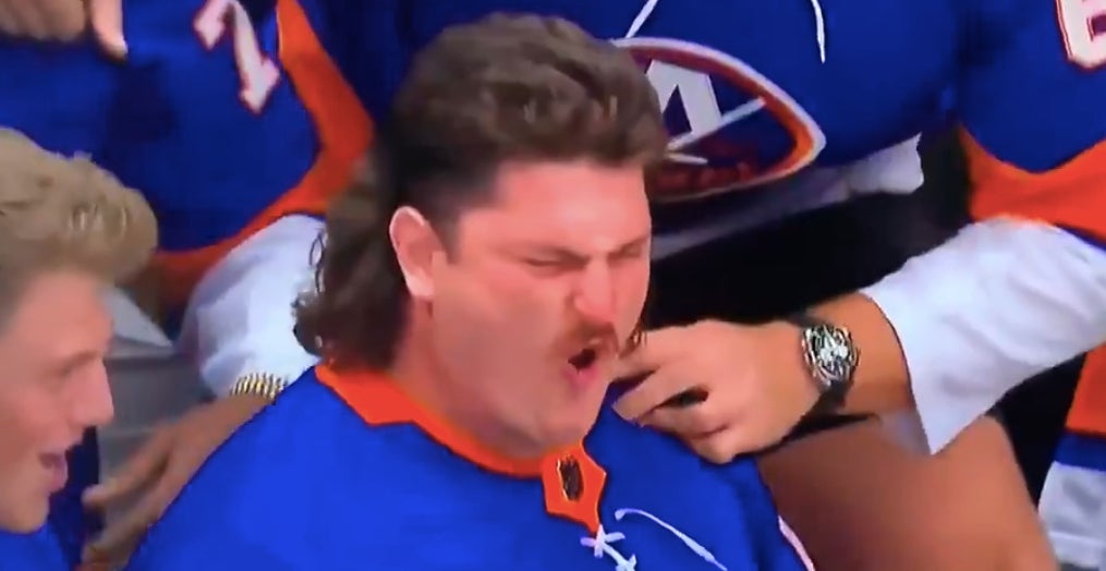 Dan Feeney's mullet, beer chugging goes viral as Jets watch Islanders