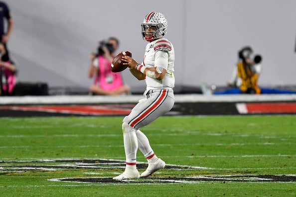 NFL Buckeyes: Justin Fields making seamless pro transition with solid  outing in preseason debut