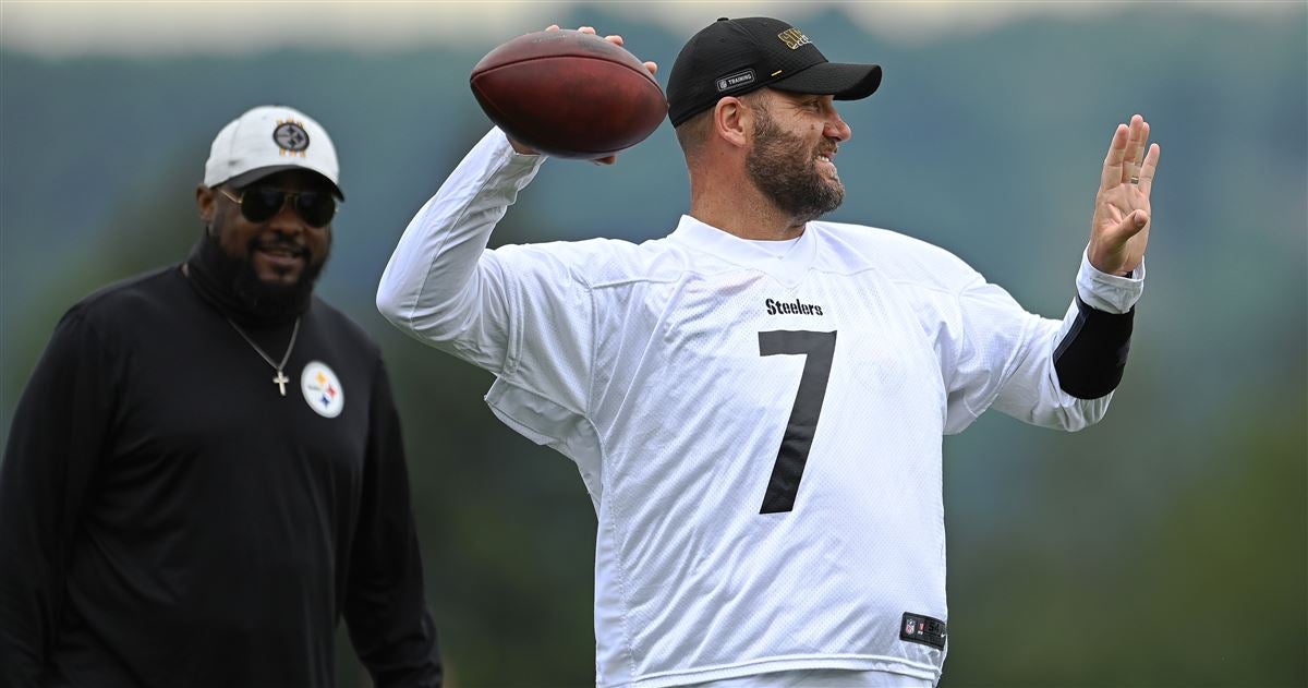 Pittsburgh Steelers wide receiver Anthony Johnson (83) during an NFL  football practice, Saturday, July 24, 2021, in Pittsburgh. (AP Photo/Keith  Srakocic Stock Photo - Alamy