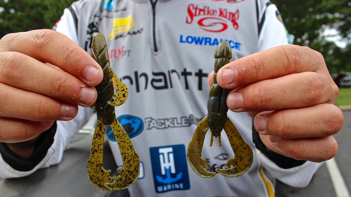 3 Football Jig Tips for Offshore Bass