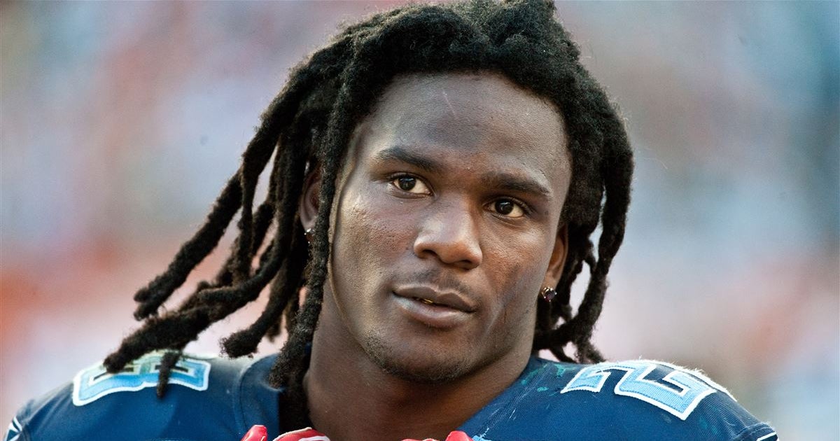 Chris Johnson to sign one-day contract, retire as a Titan