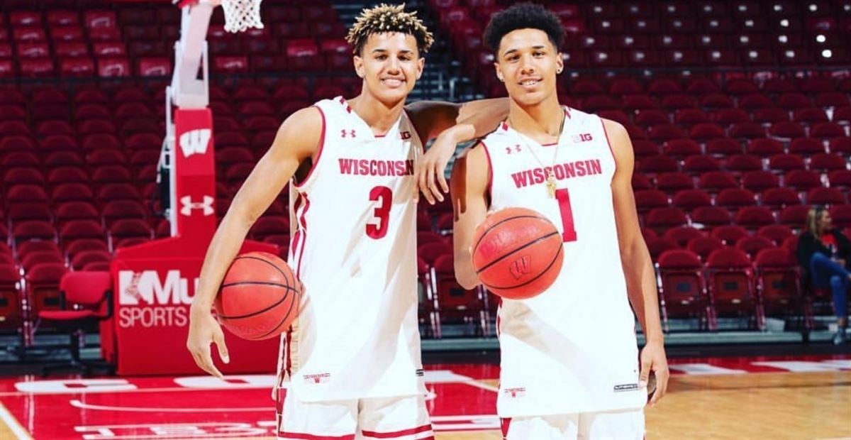 Davis twins commit to Wisconsin