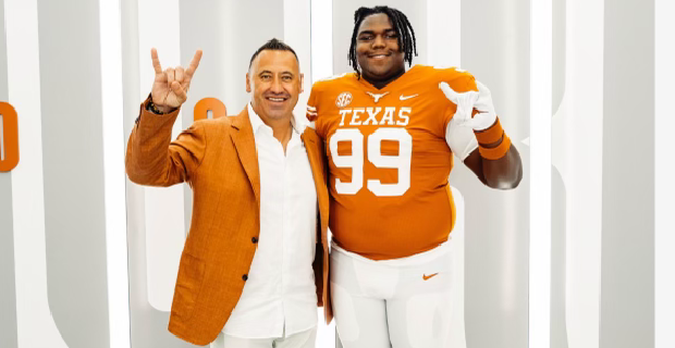 Top Texas target DJ Sanders' mother breaks down official visit to Austin