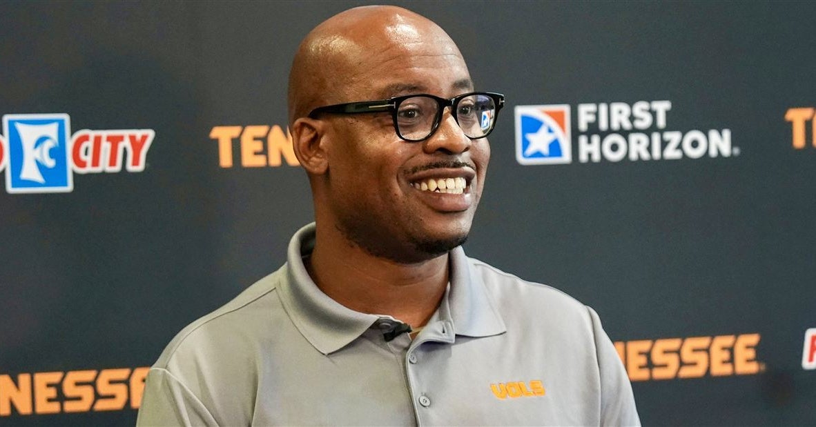 Tennessee basketball: Jalen Washington eligibility latest, injury updates from assistant coach Amorrow Morgan