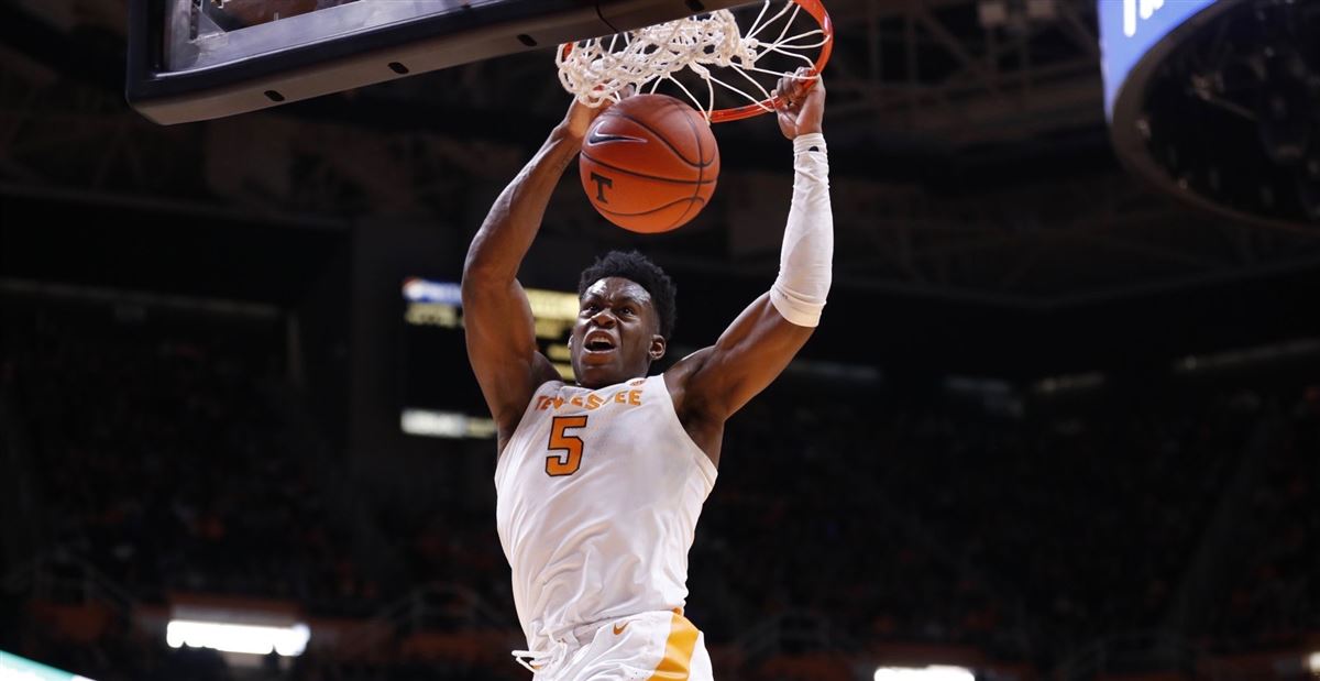 tennessee basketball pregame dunk