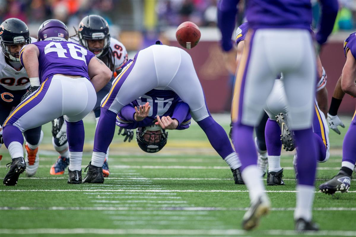 Vikings Release Veteran Long Snapper Loeffler