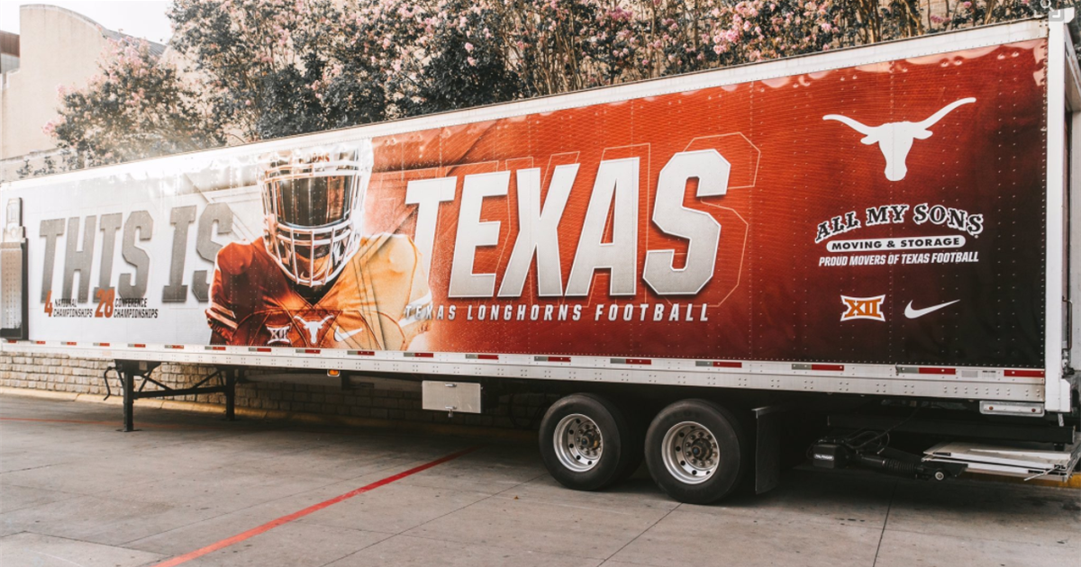 LOOK Texas shows off newandimproved football truck