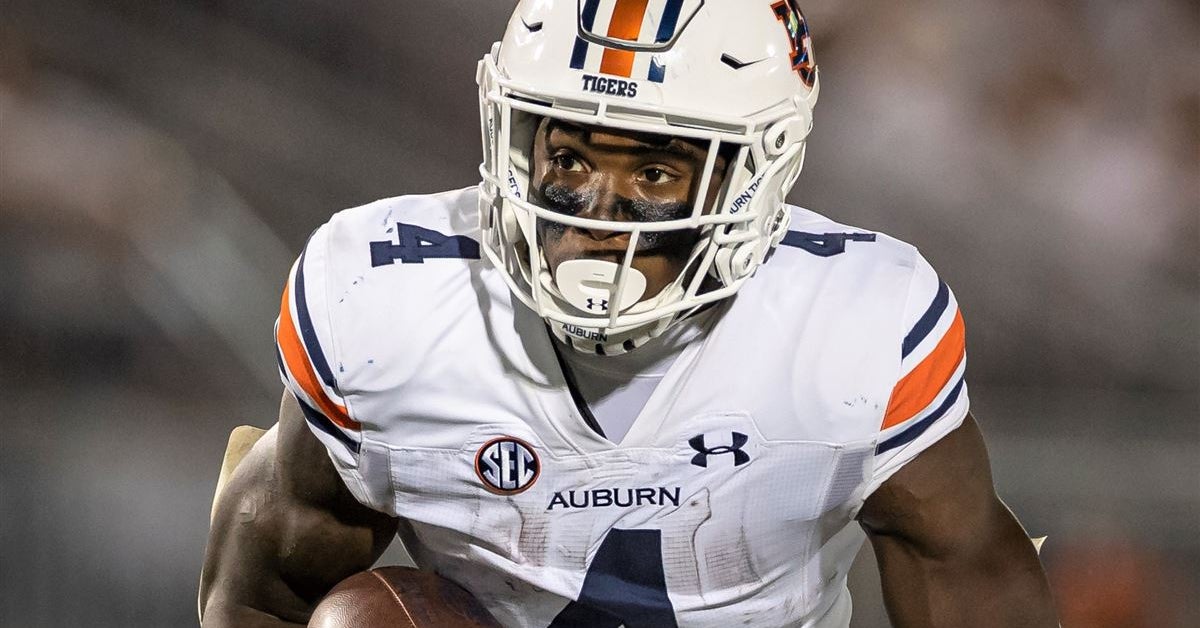 The story behind Auburn's white facemasks; are they here to stay?