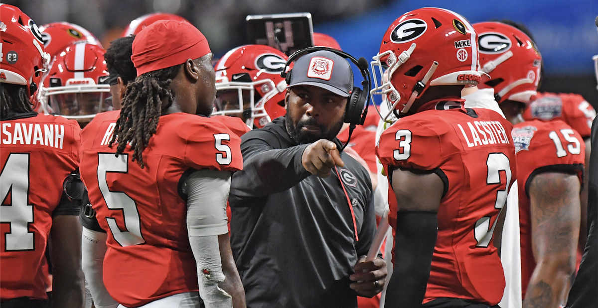 College football recruiting rankings Top 10 recruiters for 2025 cycle