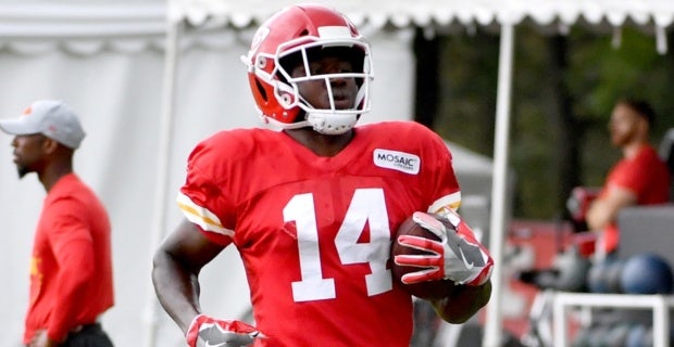 Kansas City Chiefs star Tyreek Hill returning to Eastern Iowa for