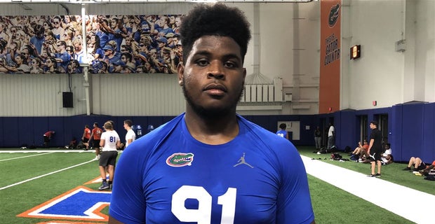 4 star OT Walker Jr. enjoys UF home opener