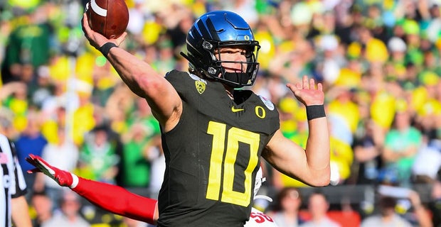 How Tall Is Justin Herbert?  Justin Herbert's Height Revealed