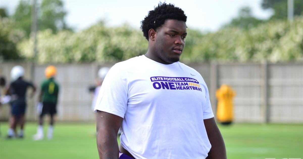 Anthony Bradford inks with LSU