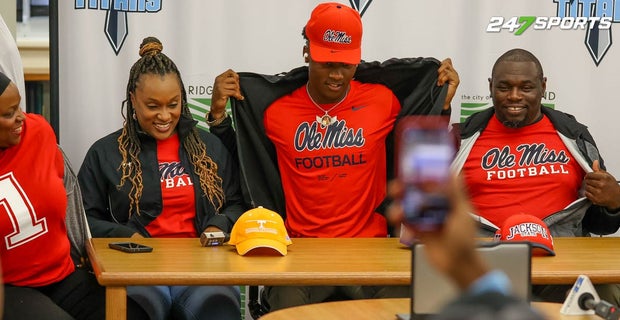 Ayden Williams decides to stay home, build up Mississippi