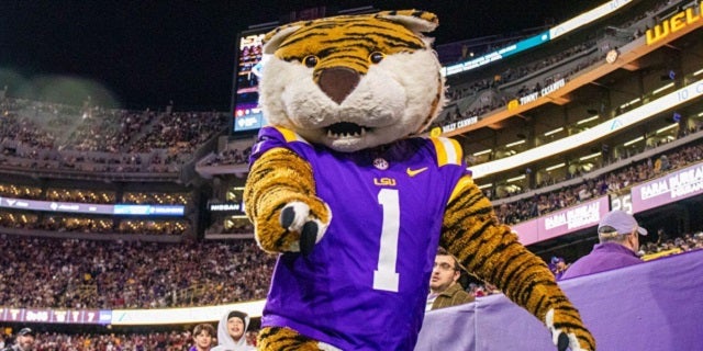 https://s3media.247sports.com/Uploads/Assets/582/351/14351582.jpg?width=1200&height=600&crop=2:1&fit=cover