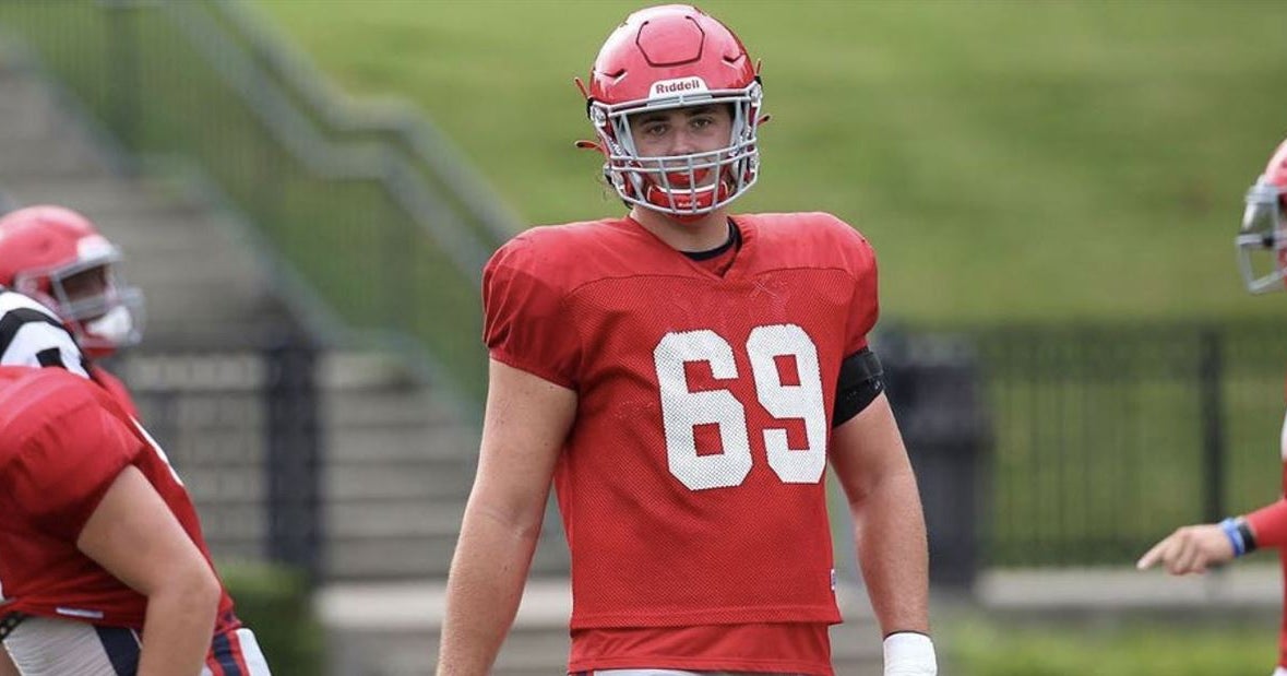 Eli Sutton's Size, Athleticism Stand Out to UNC Offensive Line Coach Stacy Searels