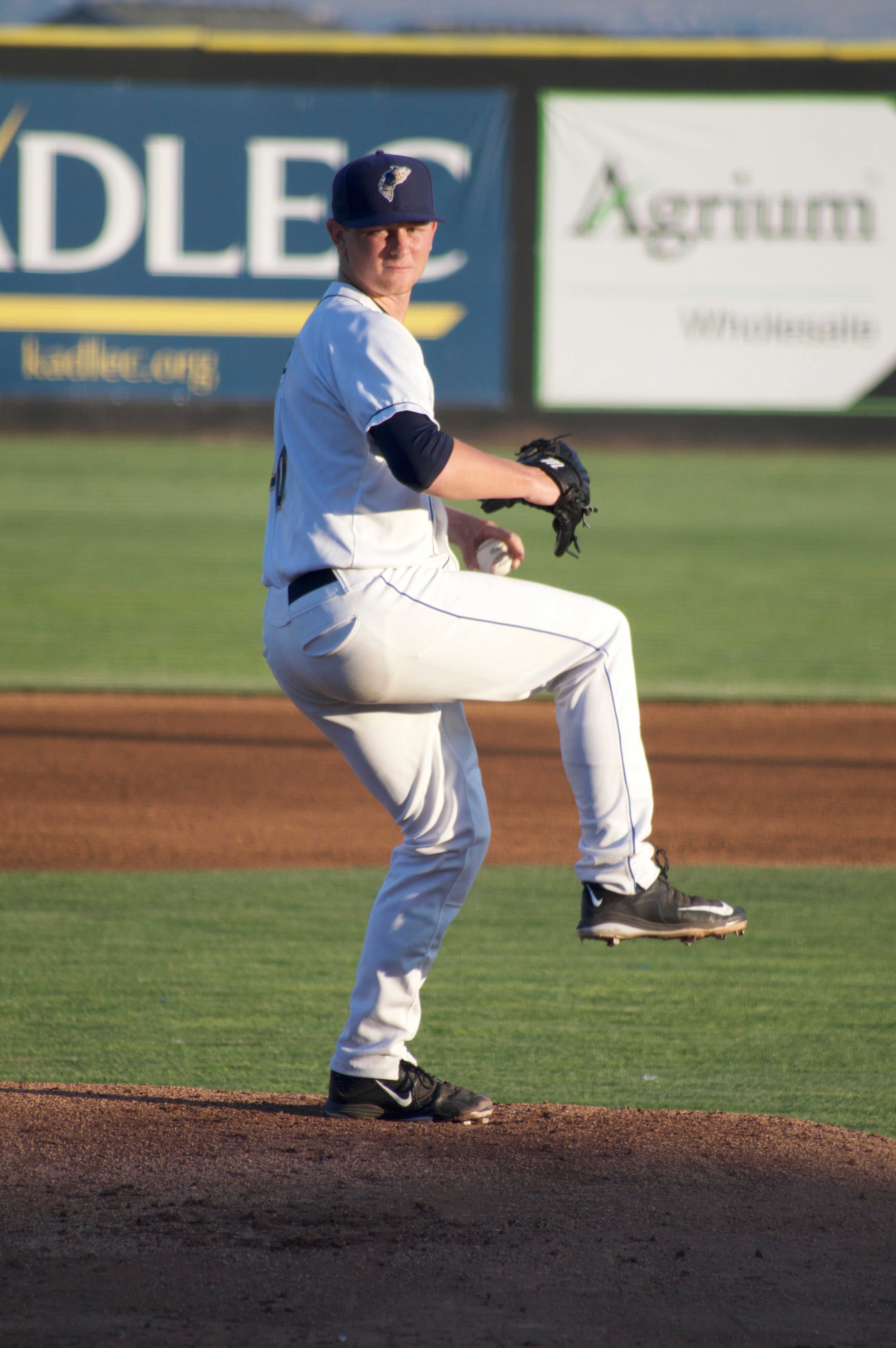 Padres top draft pick, Cal Quantrill, joins Tri-City Dust Devils