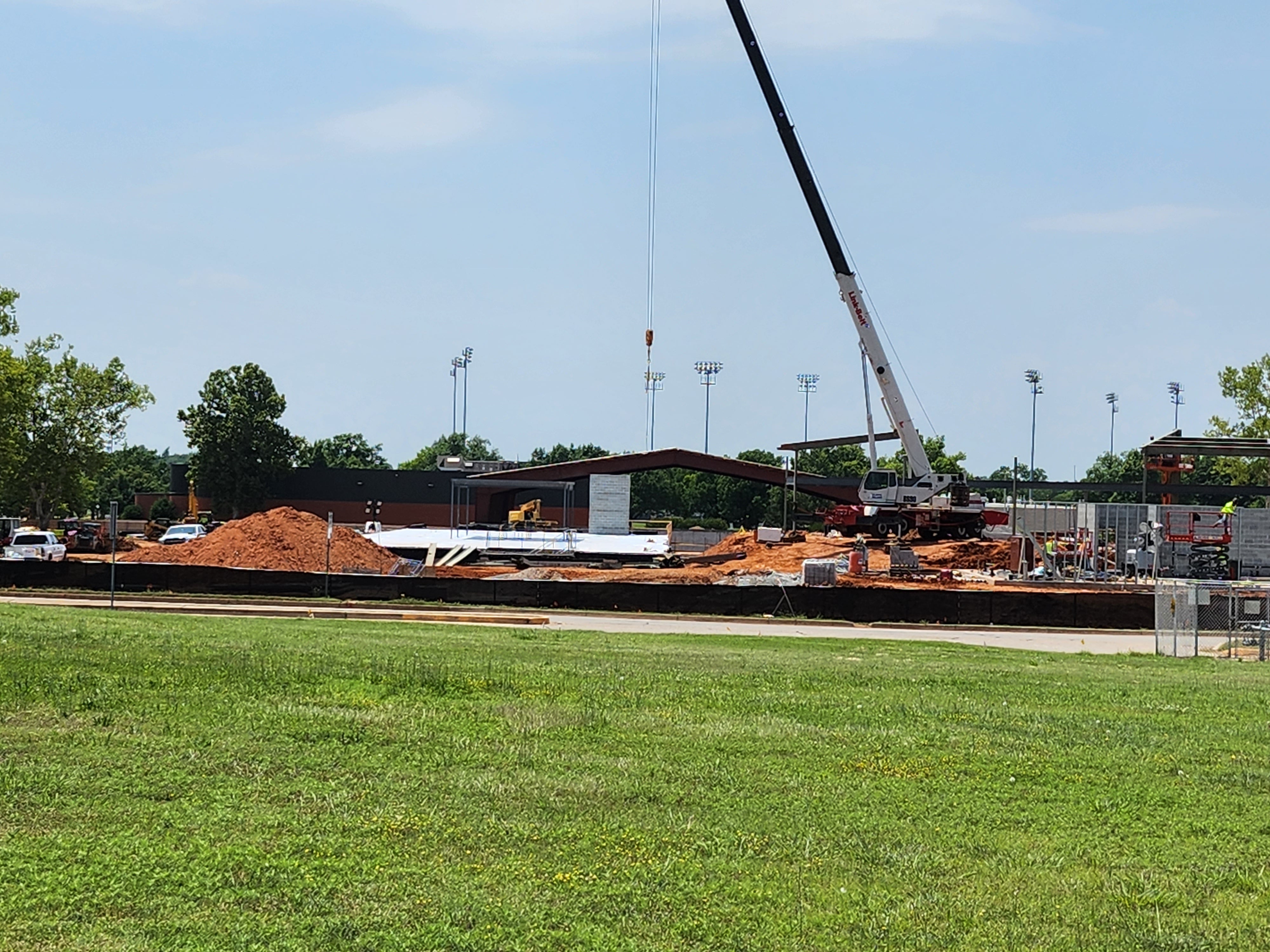New Pics Of Love Field Making Progess new-pics-of-love-field-making-progess