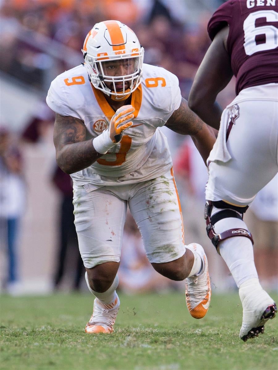 Tennessee star Derek Barnett completely manhandled the Florida