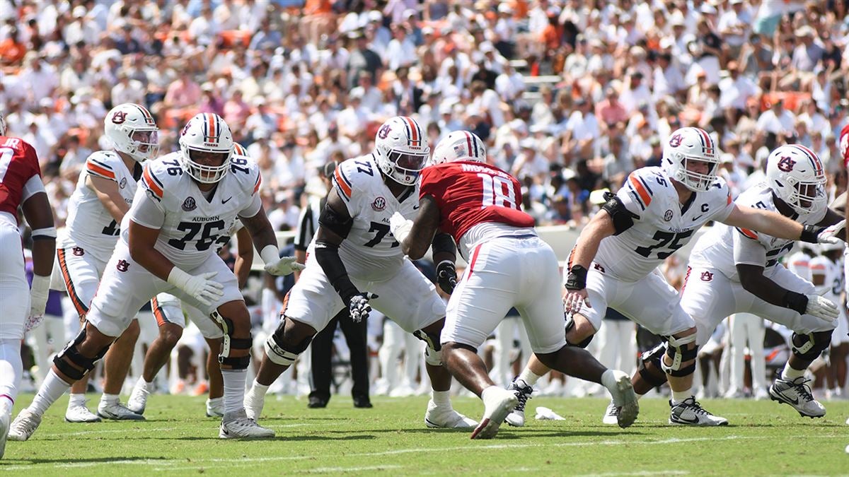 Auburn offensive line wants to 'keep climbing' after strong play in win over USA