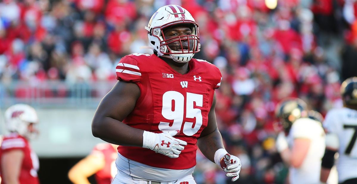 Wisconsin football player profiles: Defensive tackle Keeanu Benton