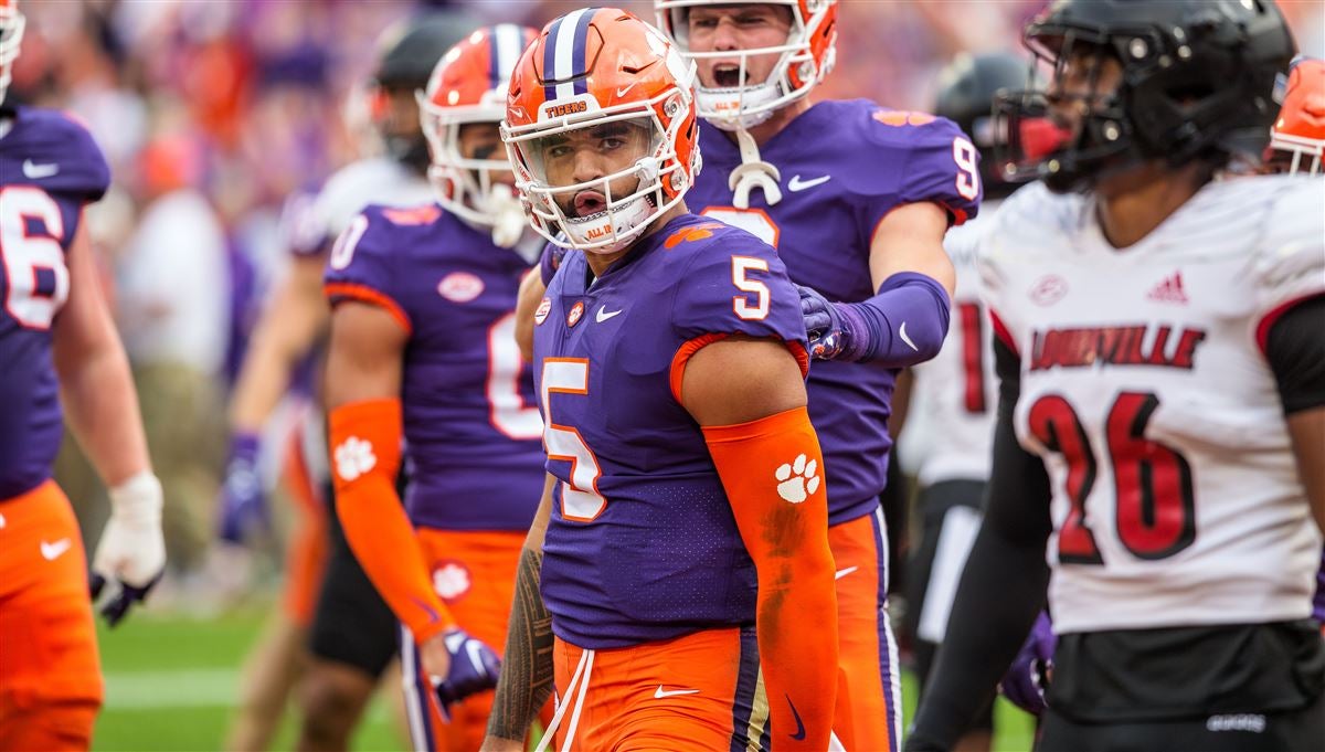 Clemson football: CBS Sports takes the over 10.5 wins for Tigers