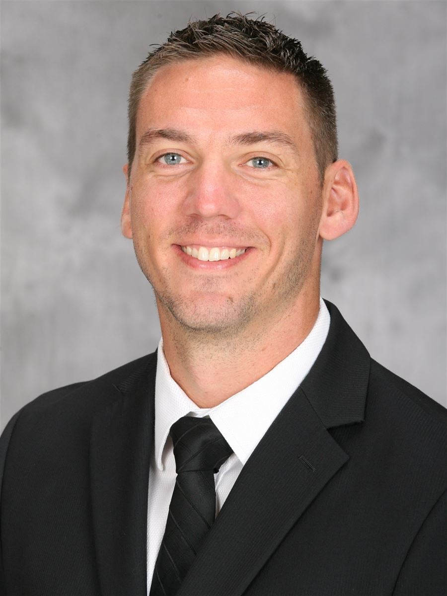 spek Legende stikstof Matt Simon, Co-Offensive Coordinator (FB), Minnesota Golden Gophers