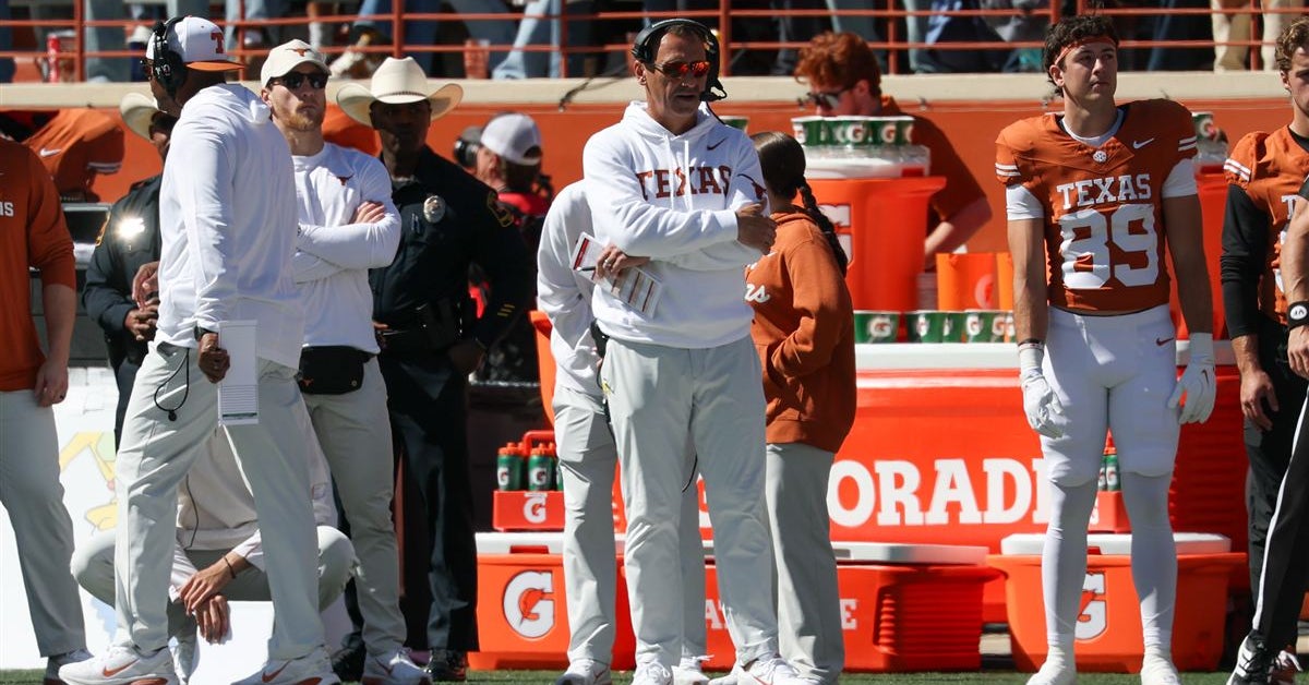 Texas football's third-quarter problems are getting worse. What are the Longhorns doing at halftime?