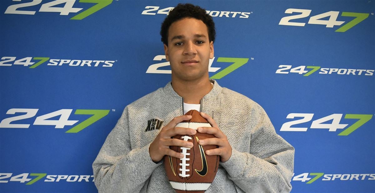 Top247 QB Elijah Brown checks in at Elite 11 Finals and talks final two ...