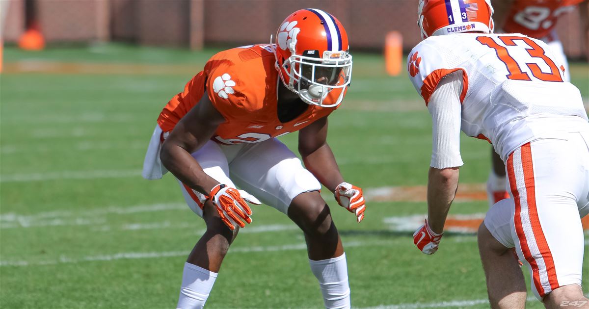 Clemson Football has cornerback depth in 2015