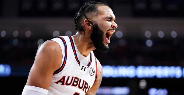 How does Johni Broome compare to former Auburn basketball greats?