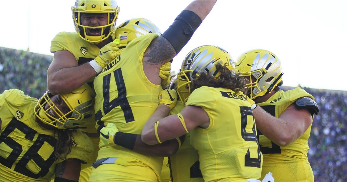 Next man up for Oregon after Penei Sewell injury