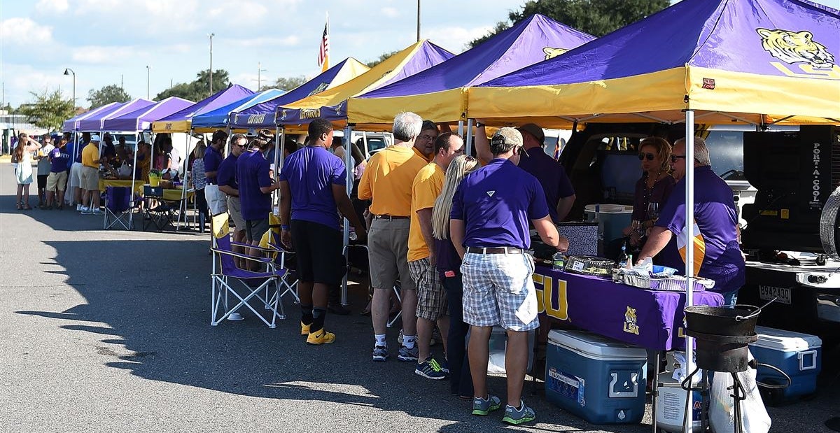 10 best college football tailgate locations for 2019