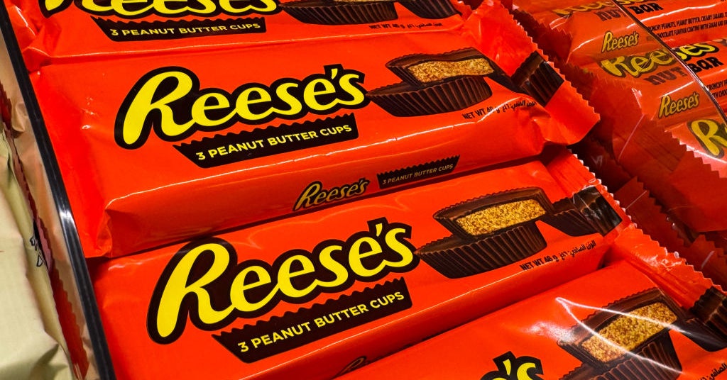 The way this ESPN analyst eats Reese's Peanut Butter Cups will make you ...