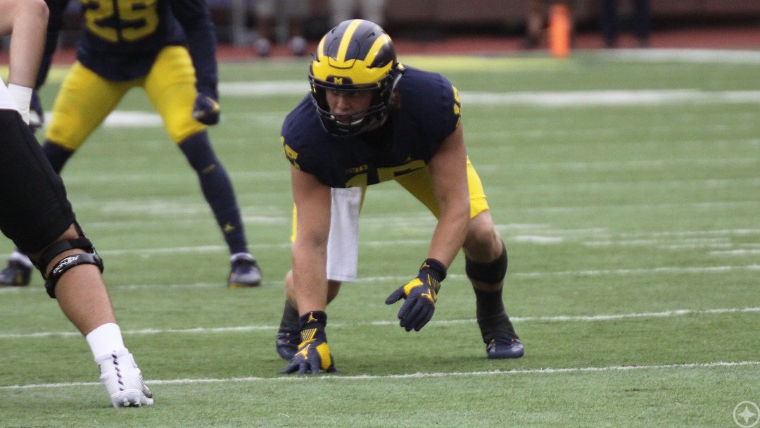 Winovich could debut against his hometown team - The Providence