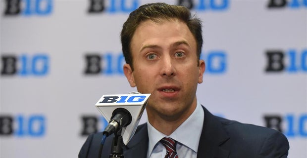 Deshaun Fosters Podium Presence Defining Moment At Big Ten Media Day - 4rvczku