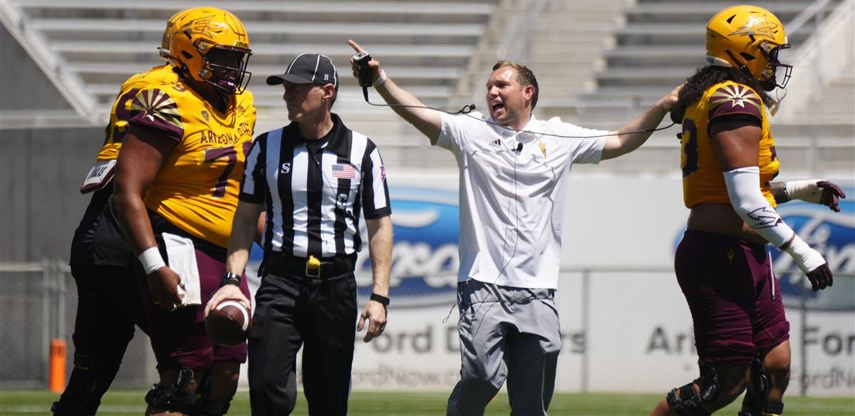 Kenny Dillingham calls ASU offensive plays at Tuesday practice