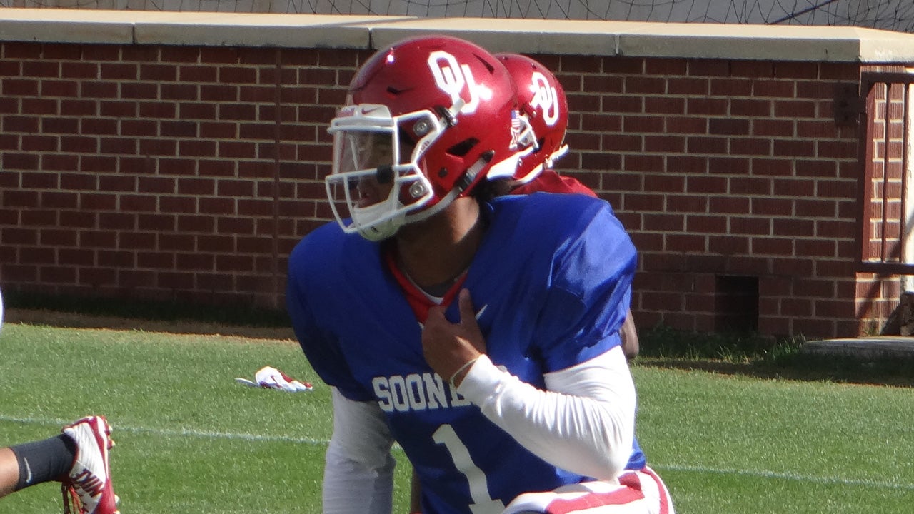 Notebook: Allen's Kyler Murray punishing baseballs, looking at two-sport  college career