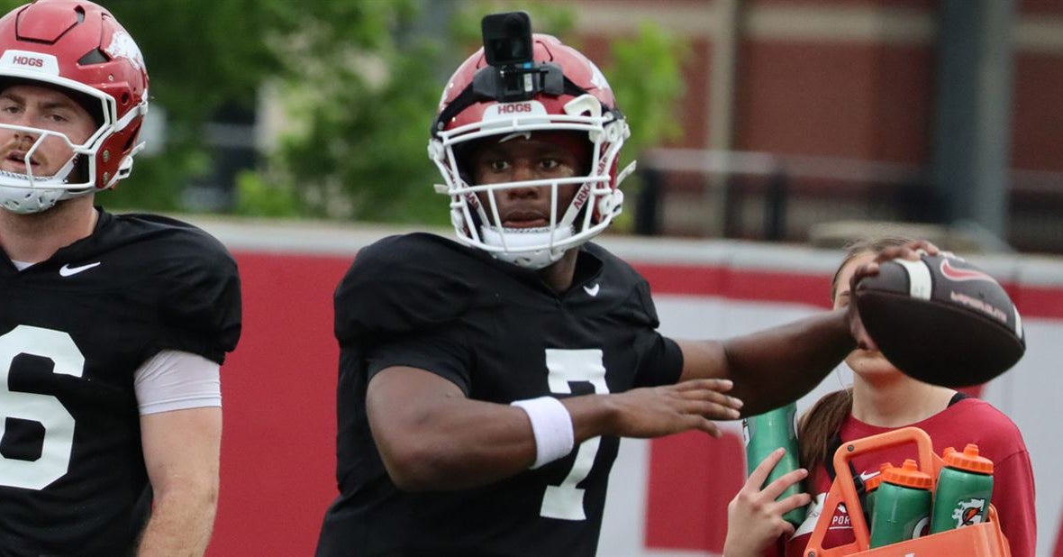 KJ Jackson named starting quarterback, plus more Day 15 practice news