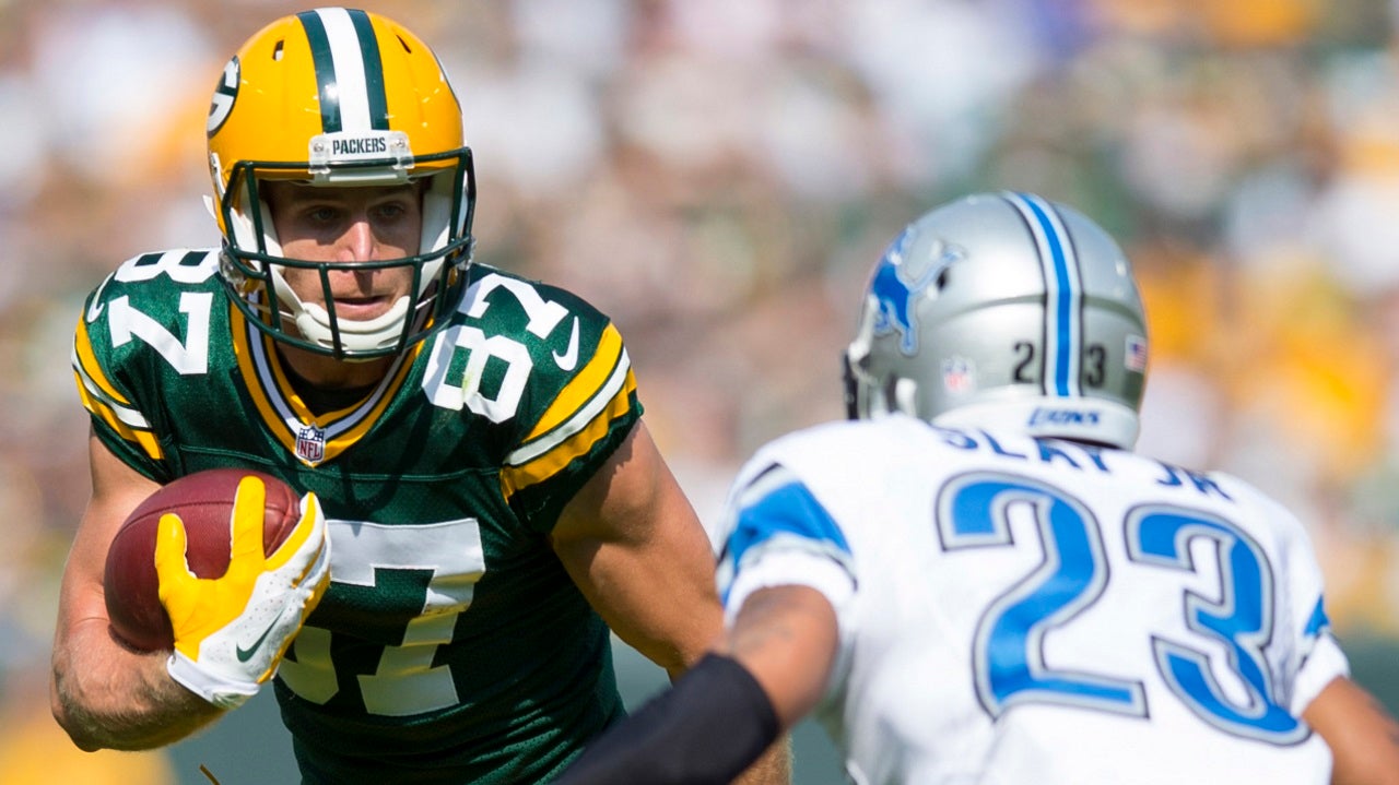 TNF Showdown NFL DFS Picks: A Star-Studded Packers-Lions Matchup