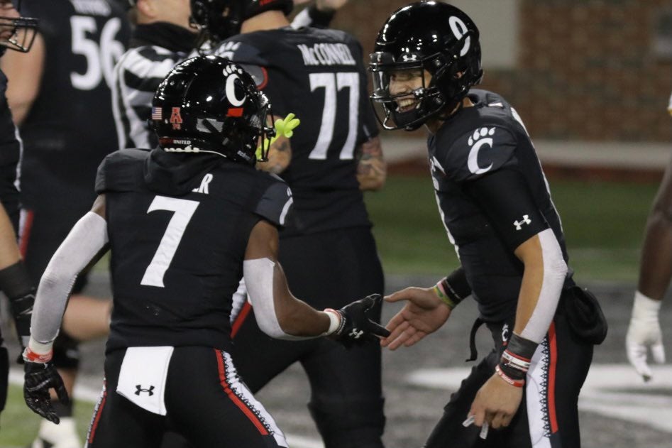 Ridder, No. 7 Cincinnati roll over East Carolina, 55-17