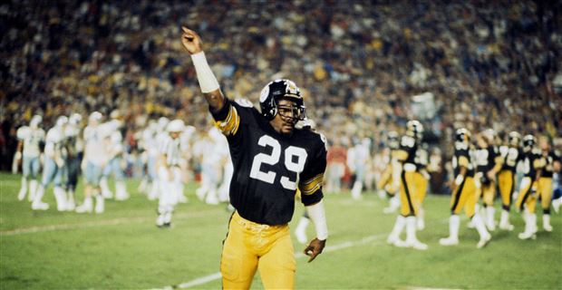 Pittsburgh Steelers Donnie Shell of the Pittsburgh Steelers tackles News  Photo - Getty Images