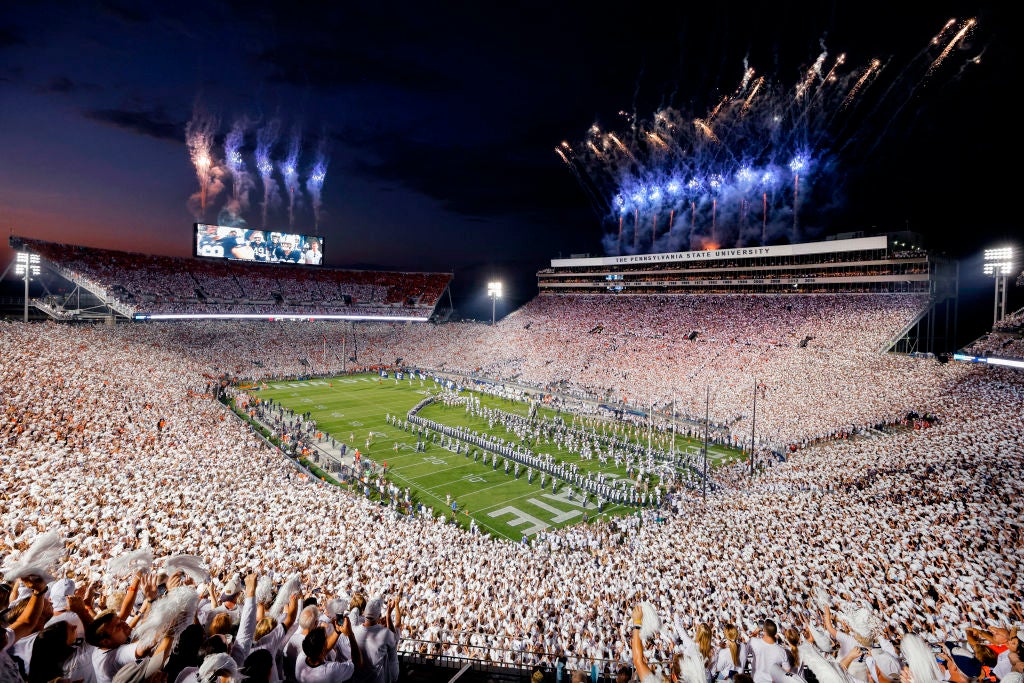 Largest College Football Attendance Record Image To U