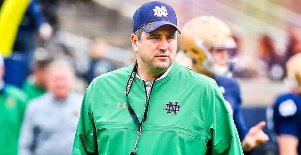 Report: Notre Dame staffers options for Bowling Green head coach