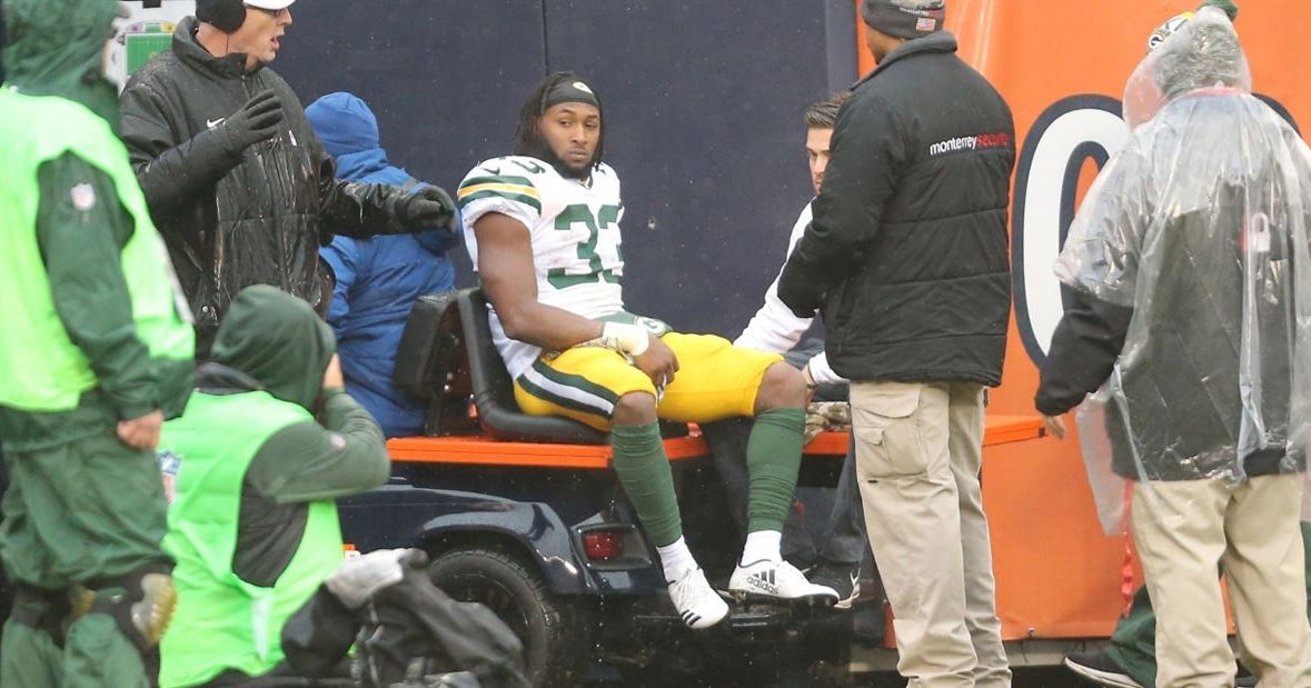 Aaron Jones sends message to fans after knee injury