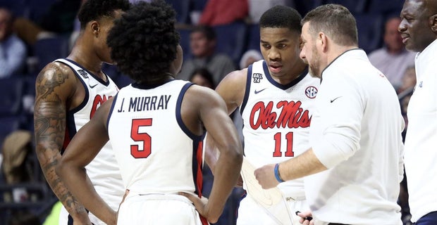 Despite 8-0 record, 'different expectations' within the team are